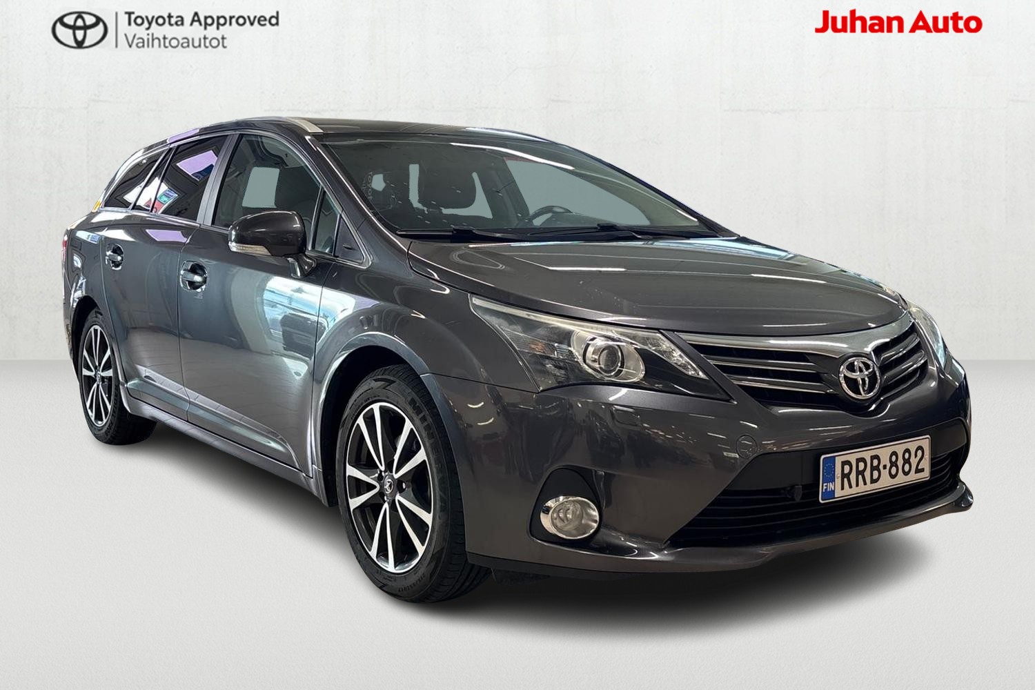 TOYOTA Avensis 2013