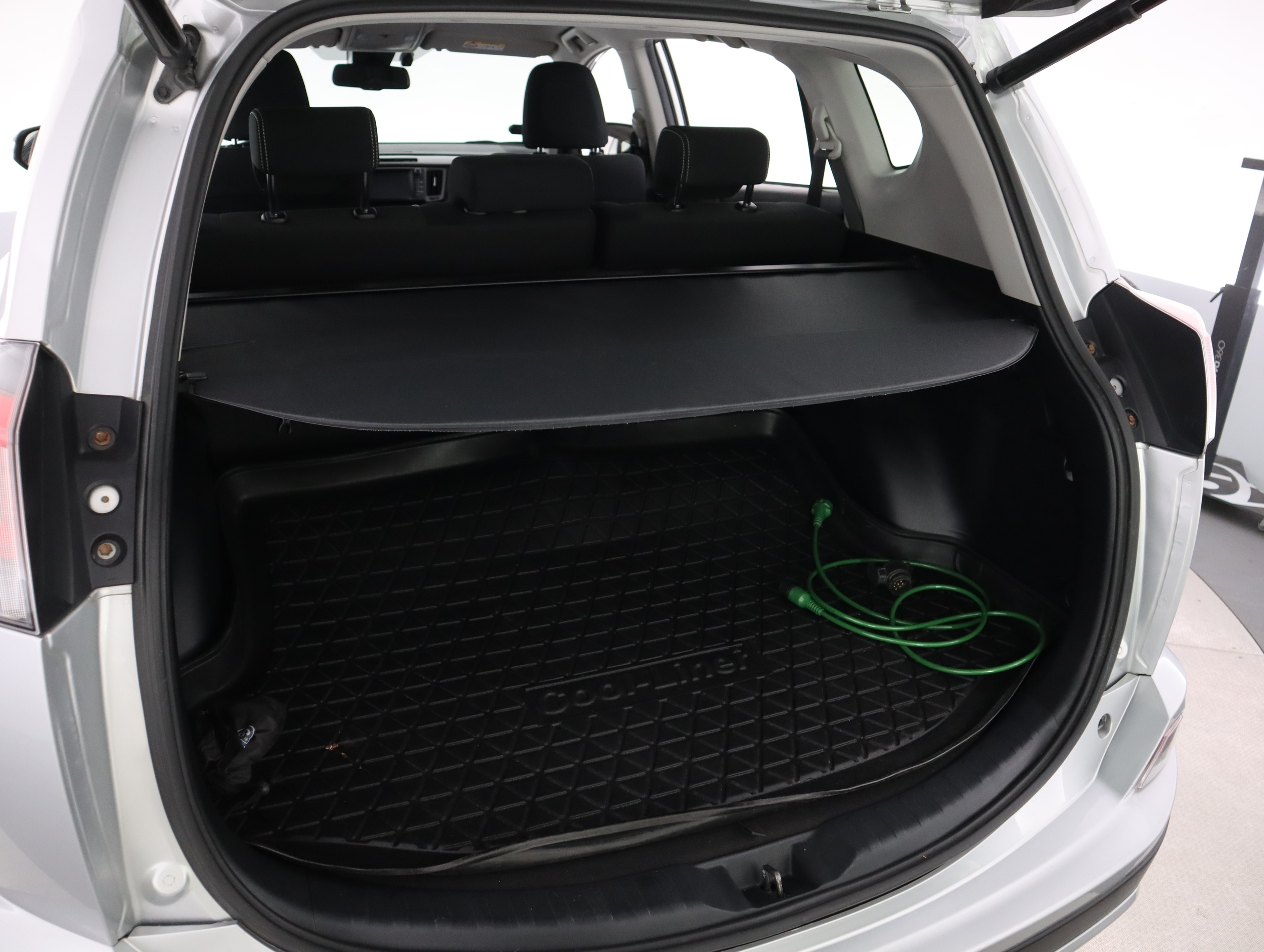 TOYOTA RAV4 17