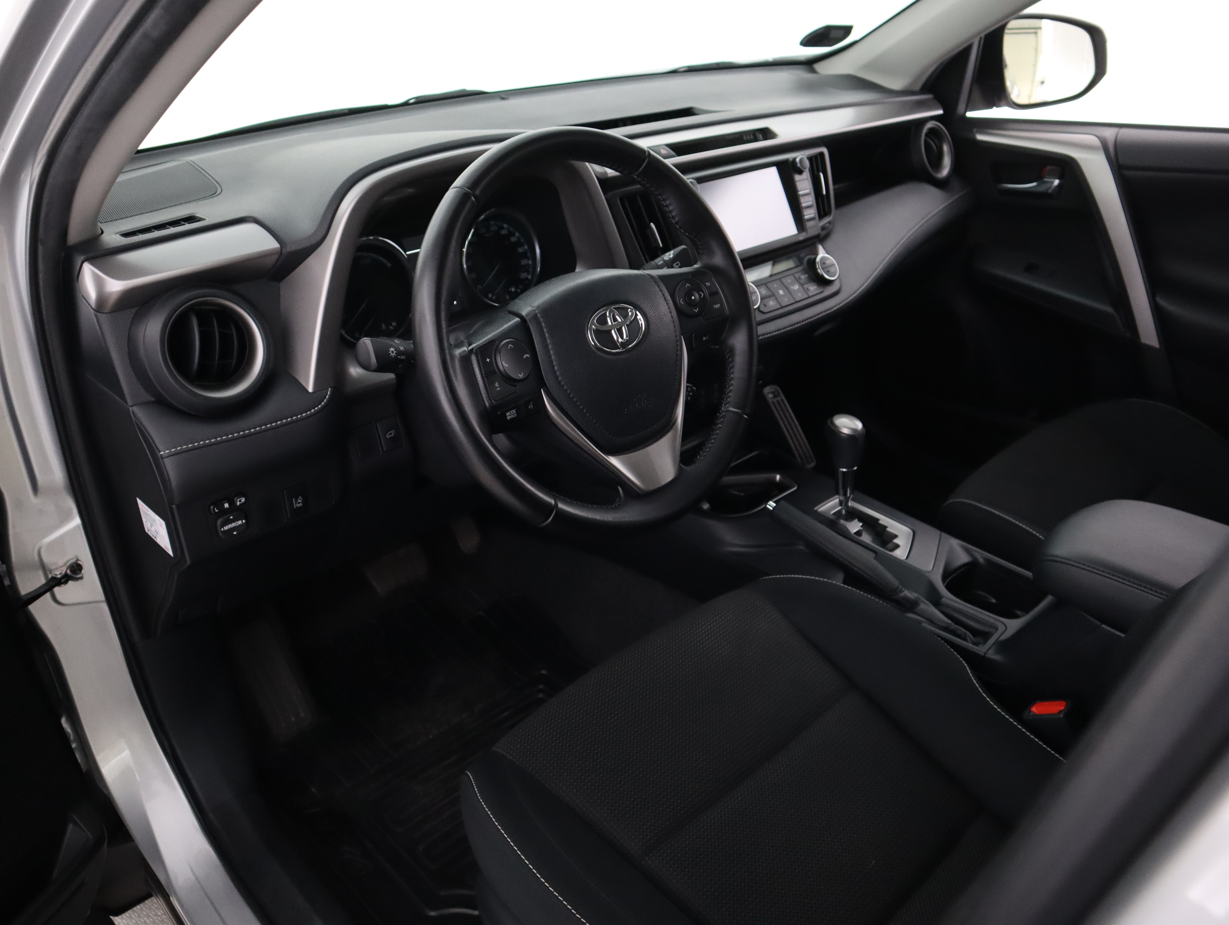 TOYOTA RAV4 21