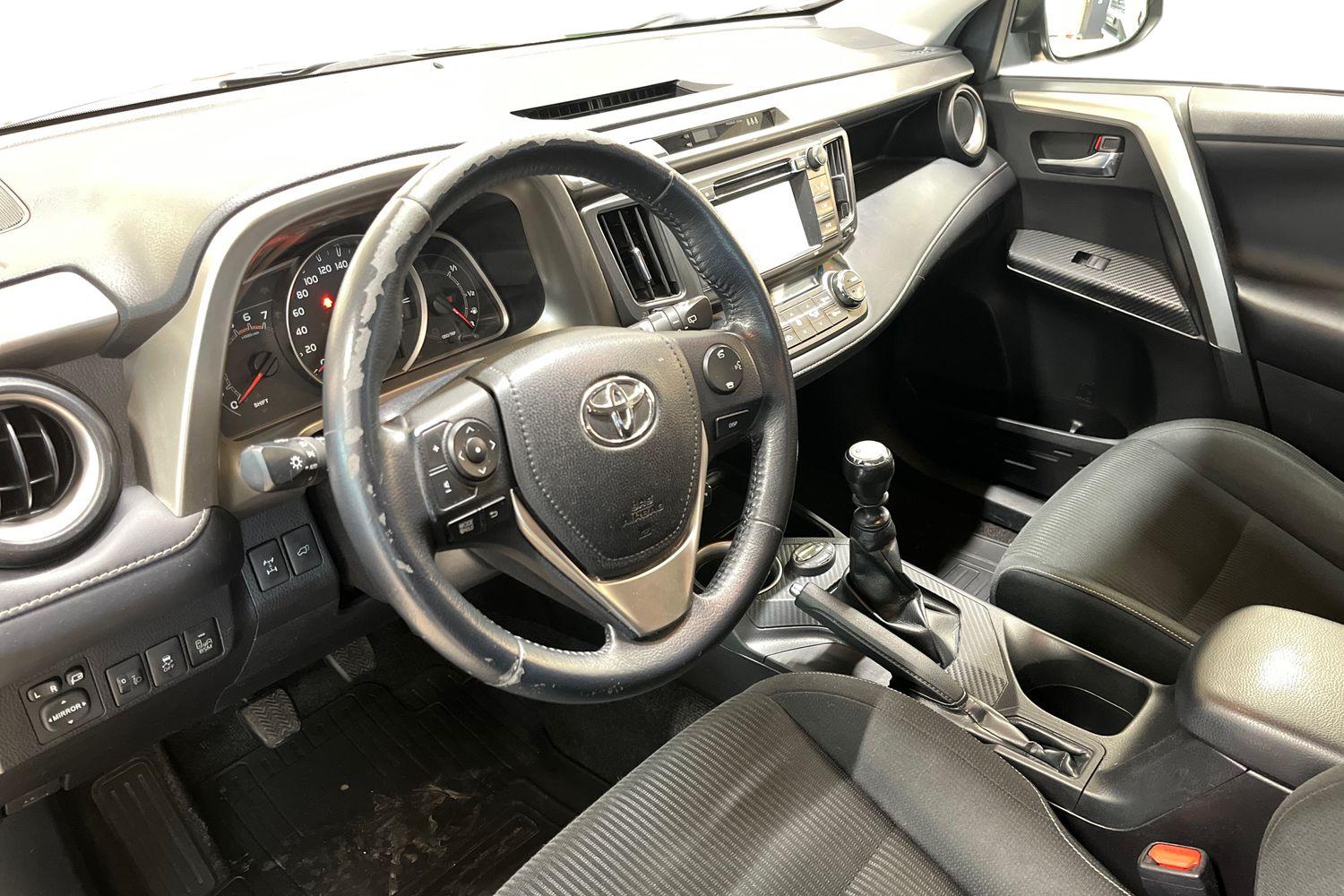 TOYOTA RAV4 2014