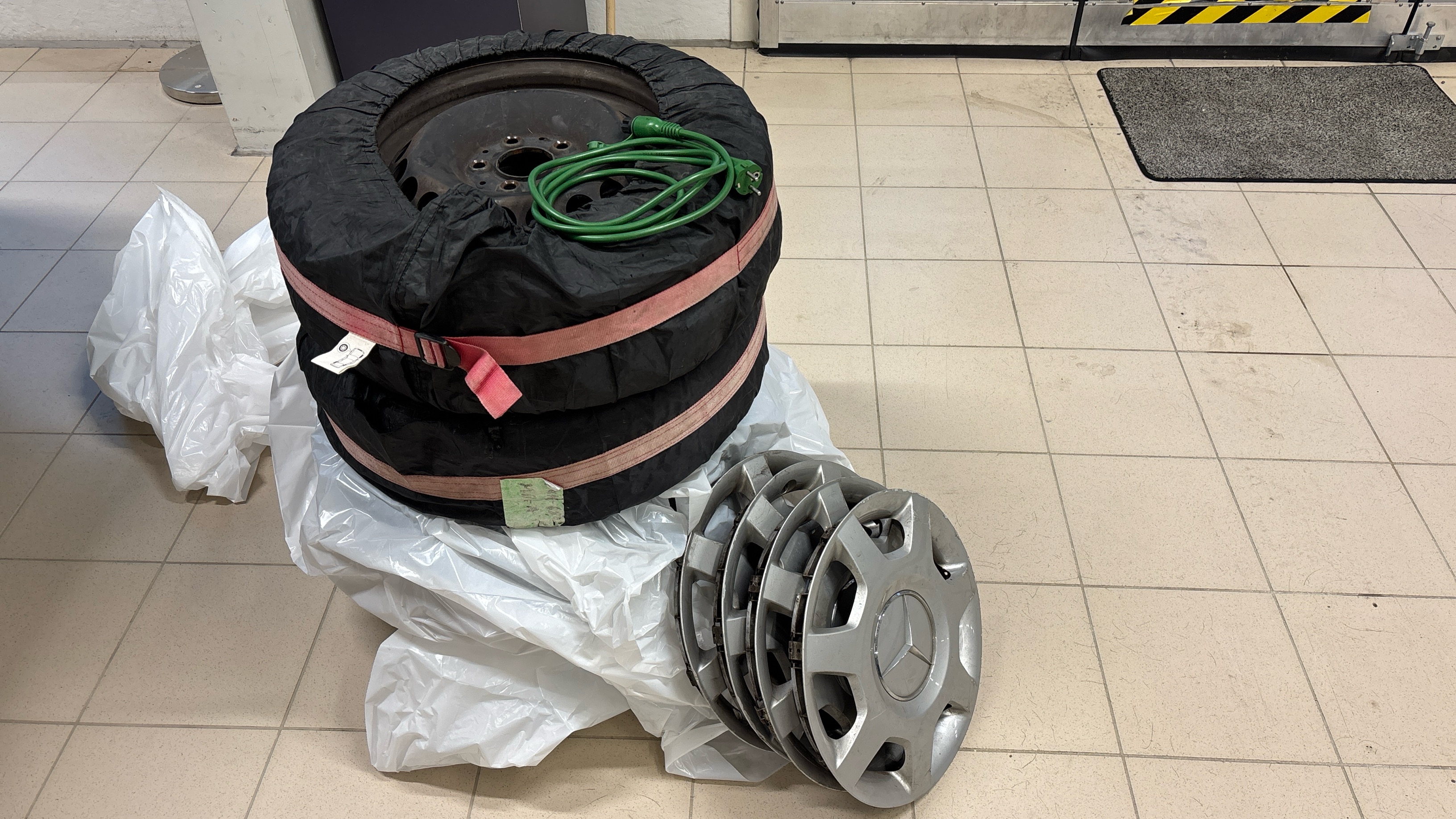 MERCEDES-BENZ A 2011