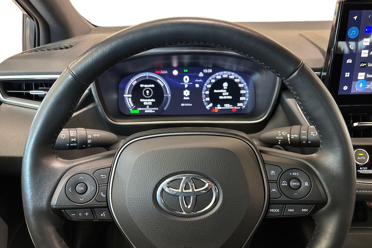 TOYOTA Corolla 2024