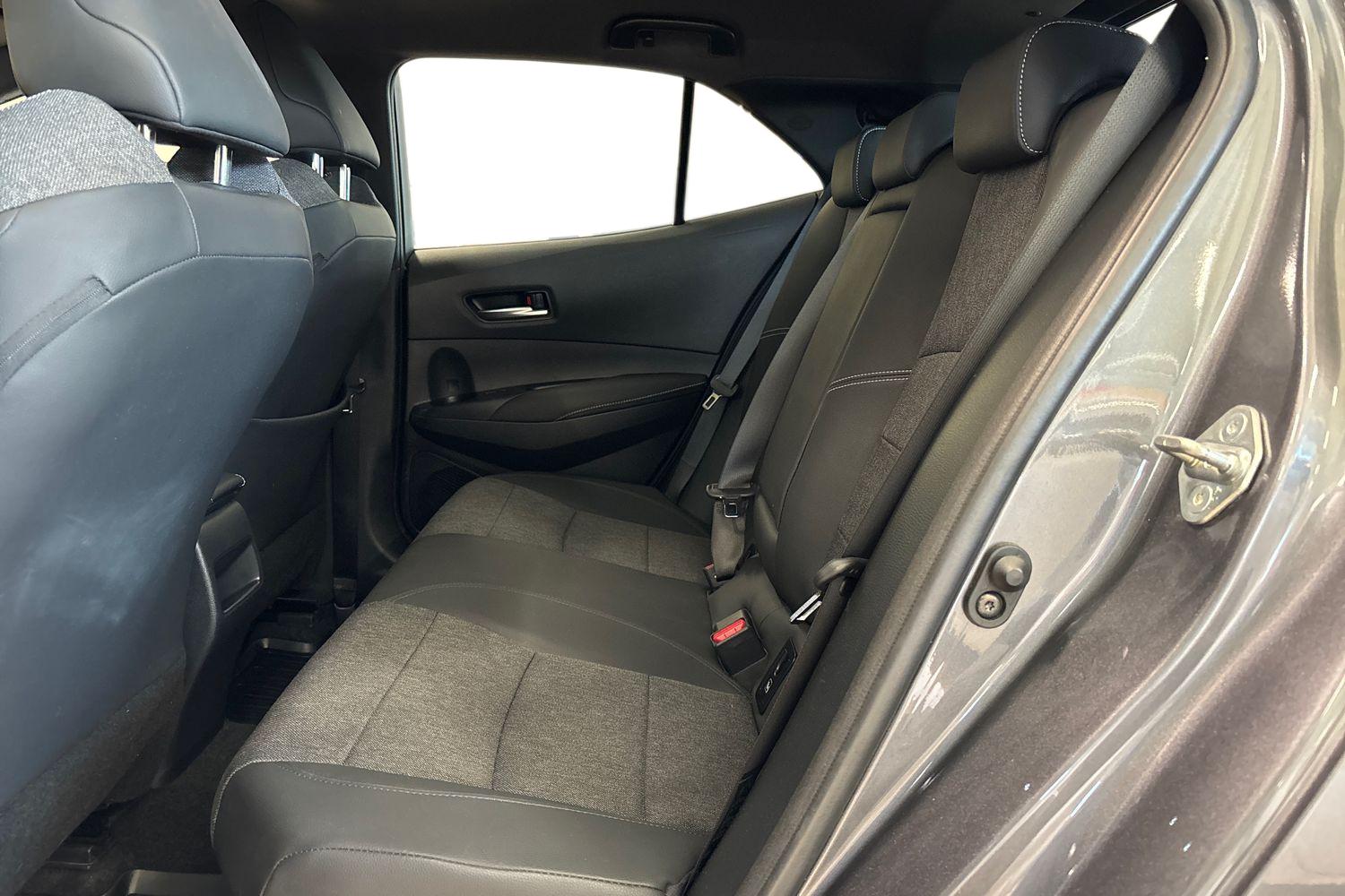 TOYOTA Corolla 2024