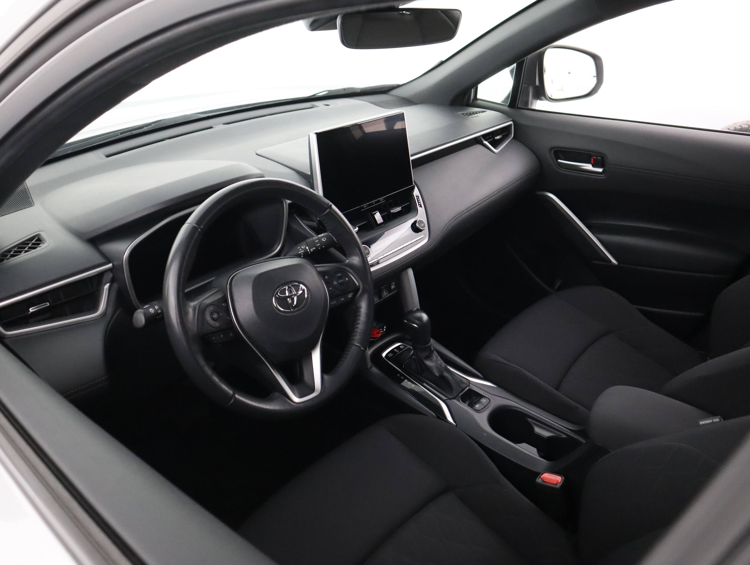 TOYOTA Corolla Cross 2023