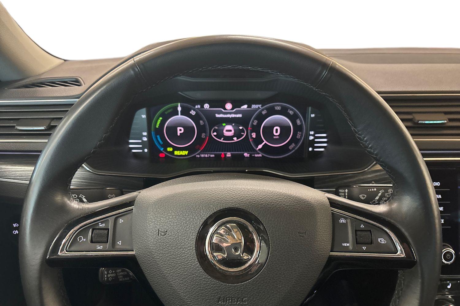 SKODA SUPERB 2020
