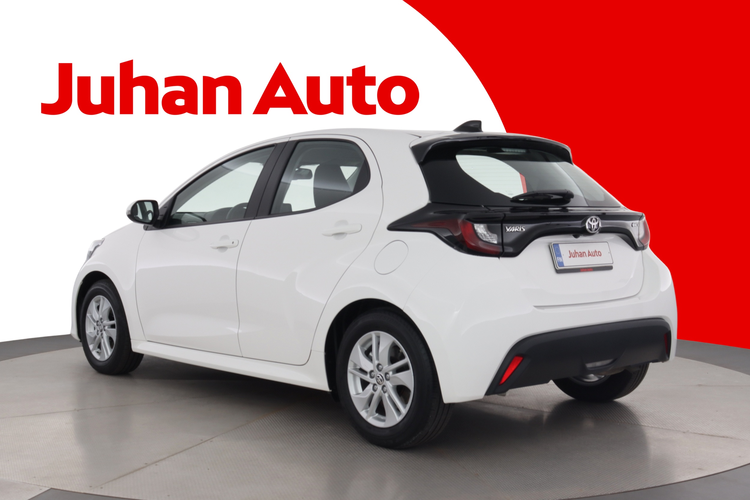 TOYOTA Yaris 2025