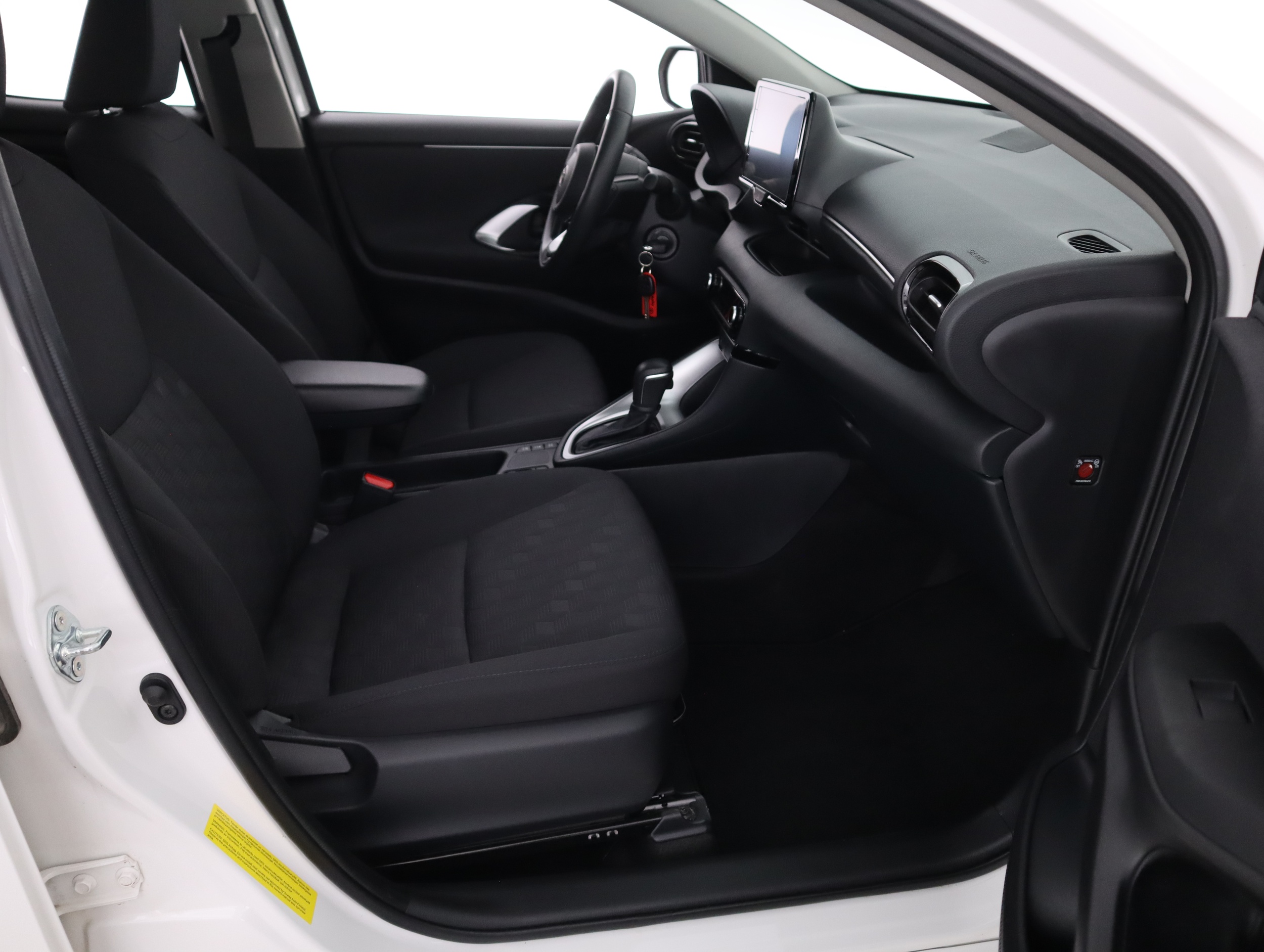 TOYOTA Yaris 2025