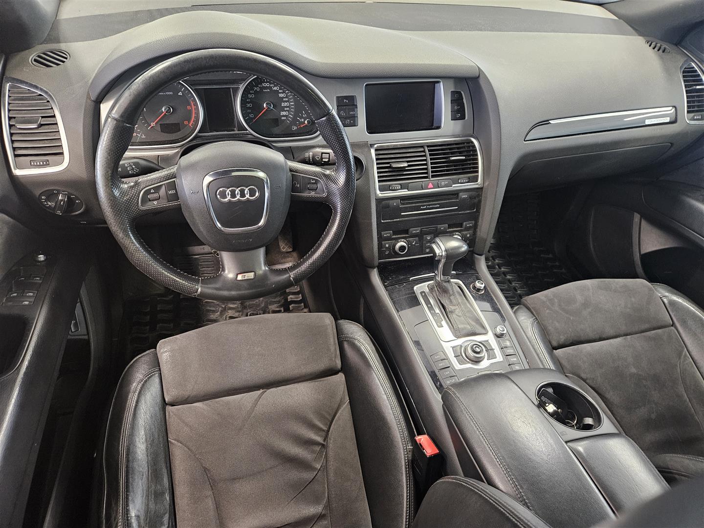 Audi Q7 2010