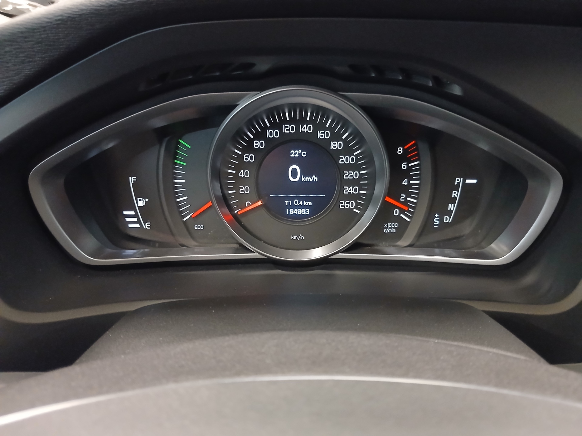 Volvo V40 Cross Country 2014