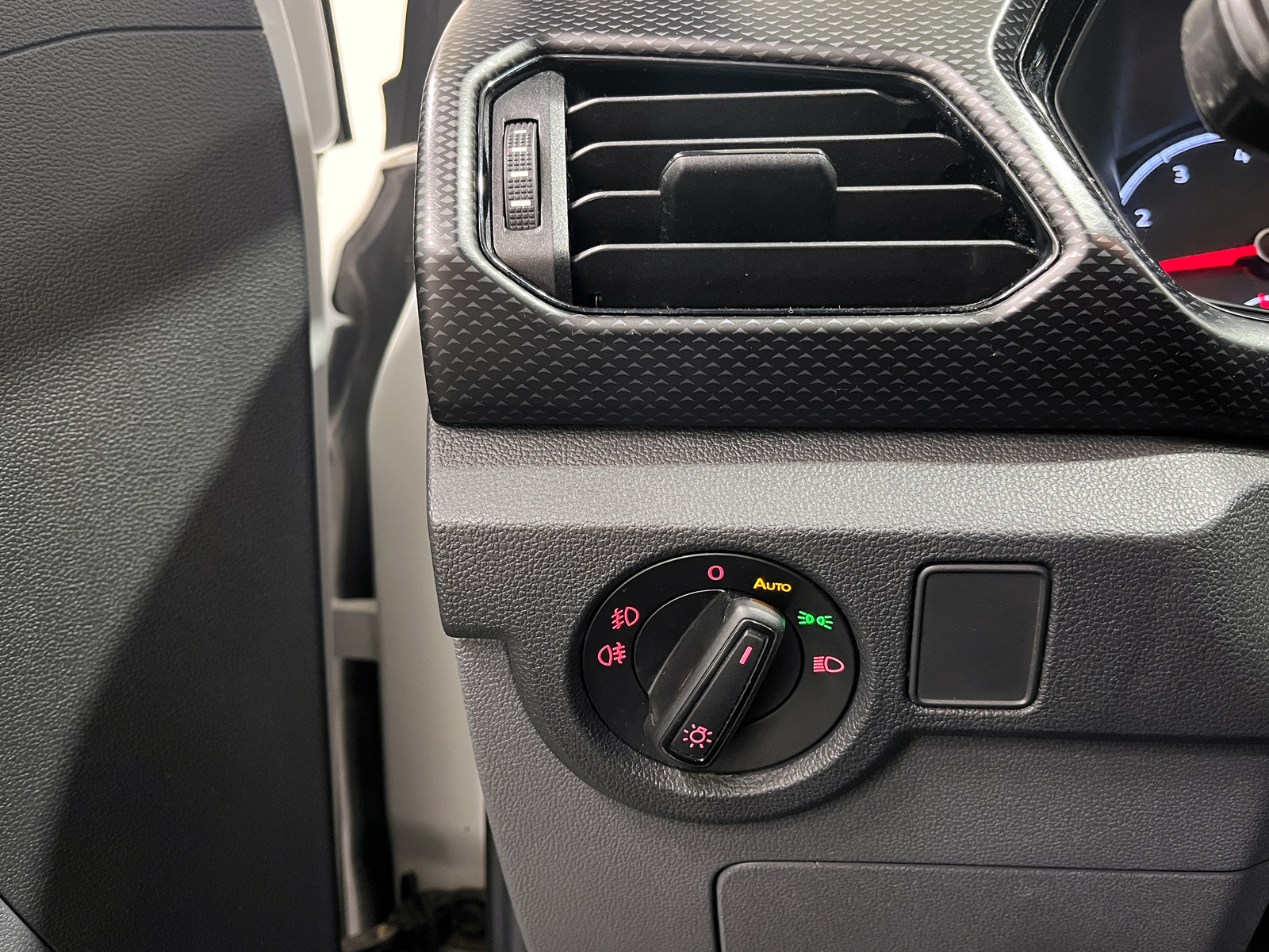 Volkswagen T-Cross 2019