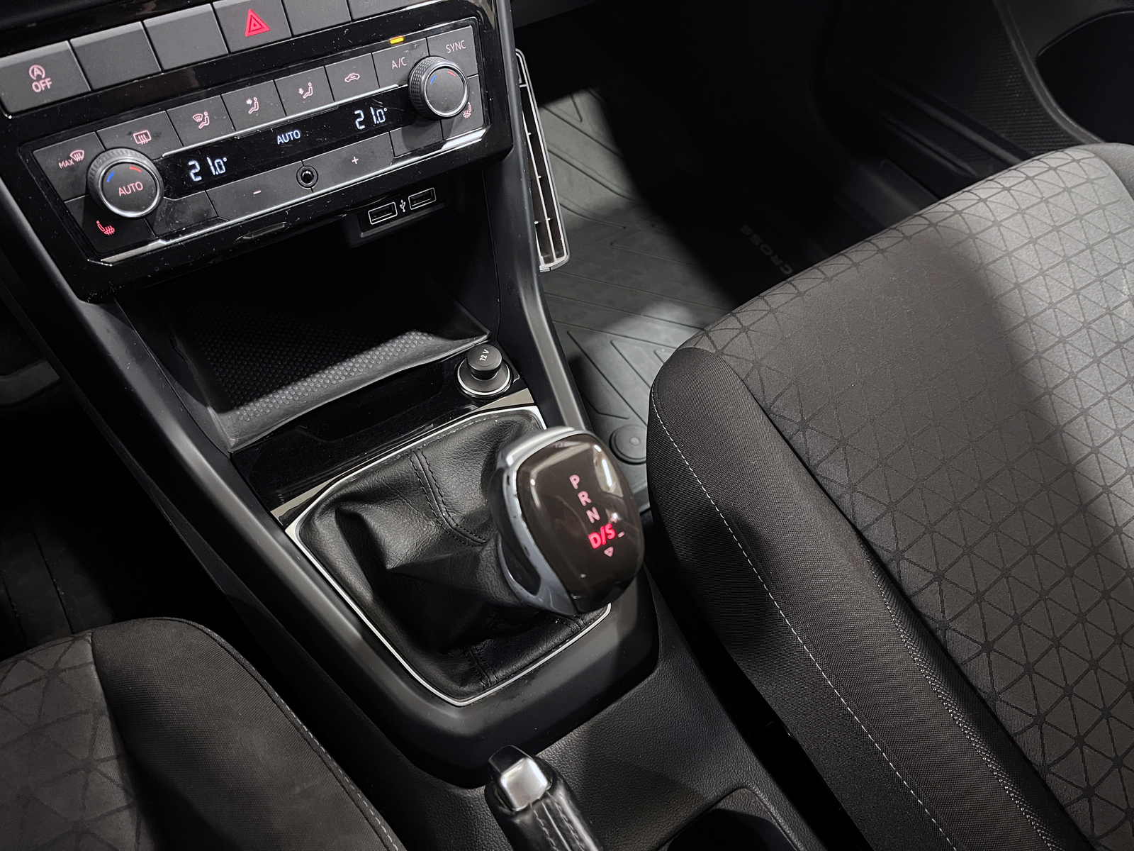 Volkswagen T-Cross 2019