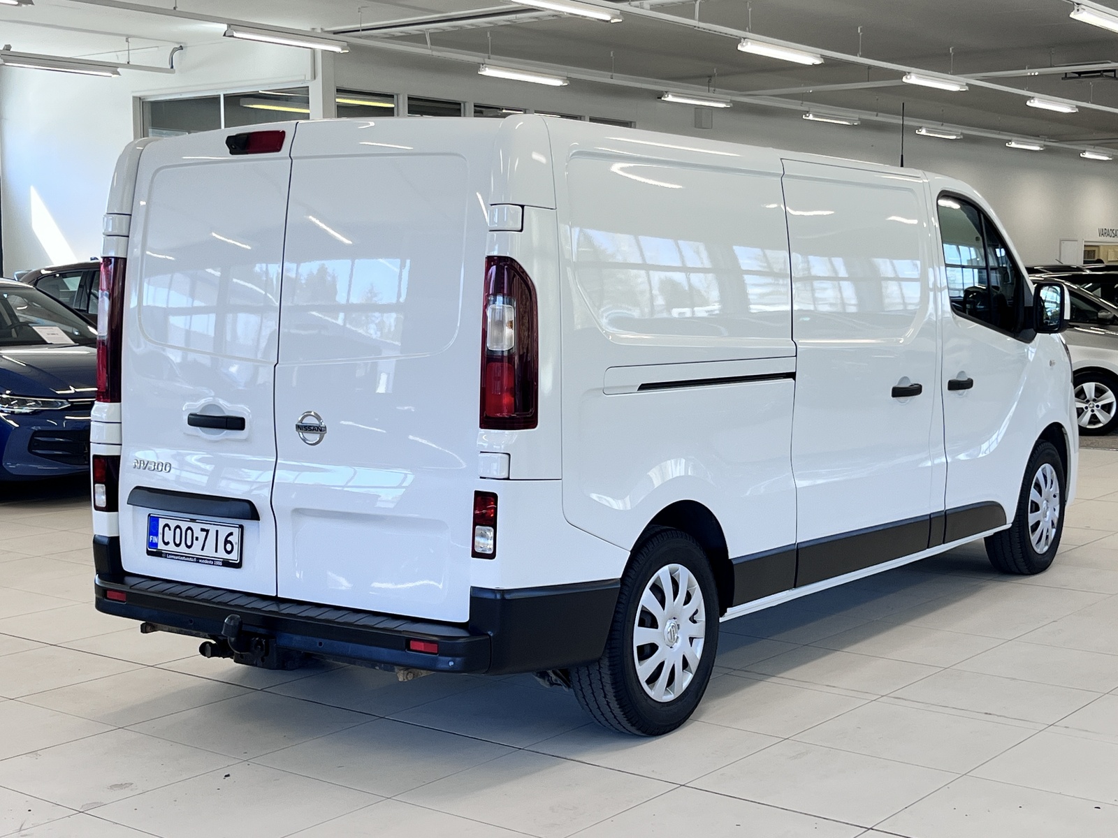 Nissan NV300 2021