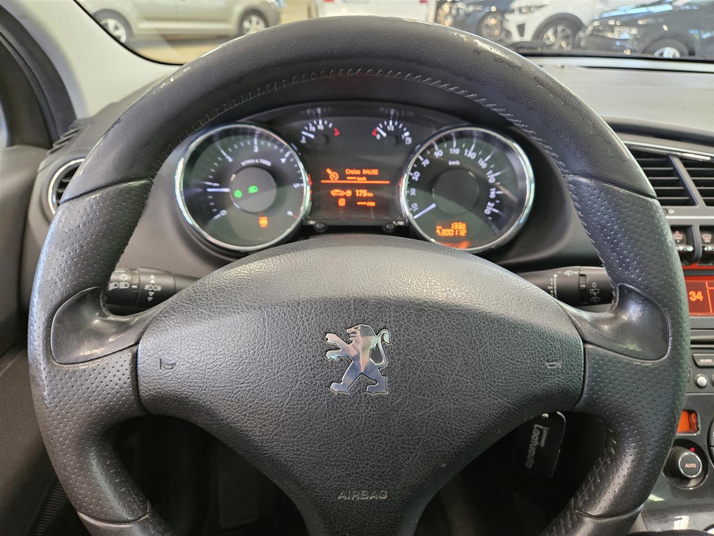 Peugeot 3008 2011