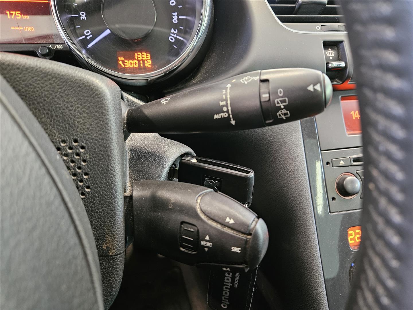 Peugeot 3008 2011