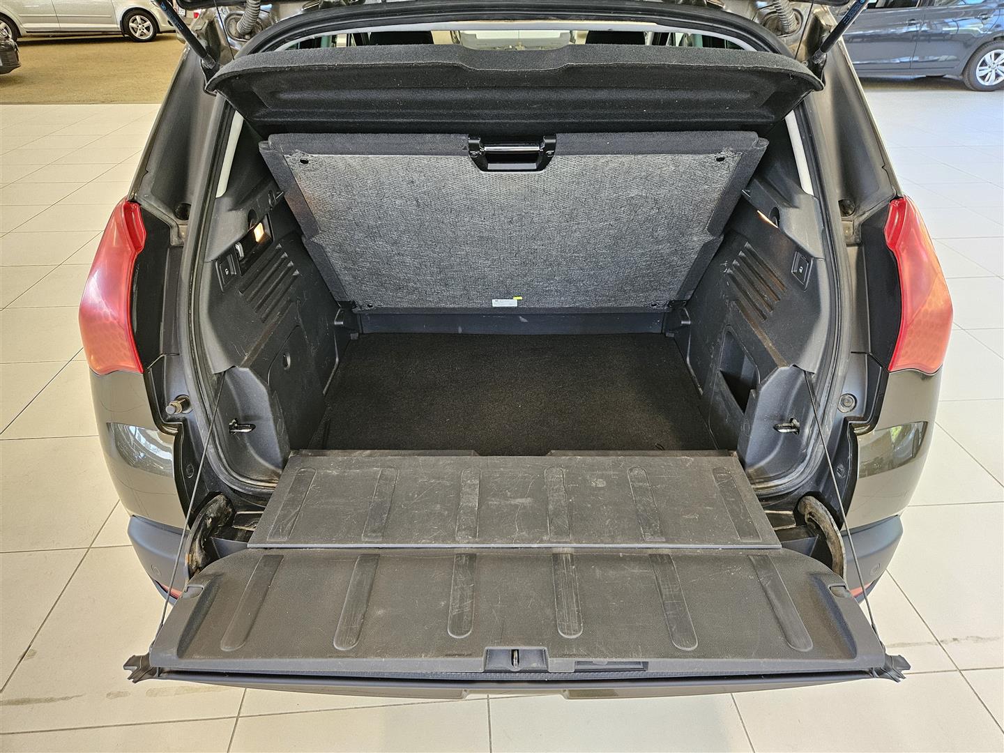 Peugeot 3008 2011