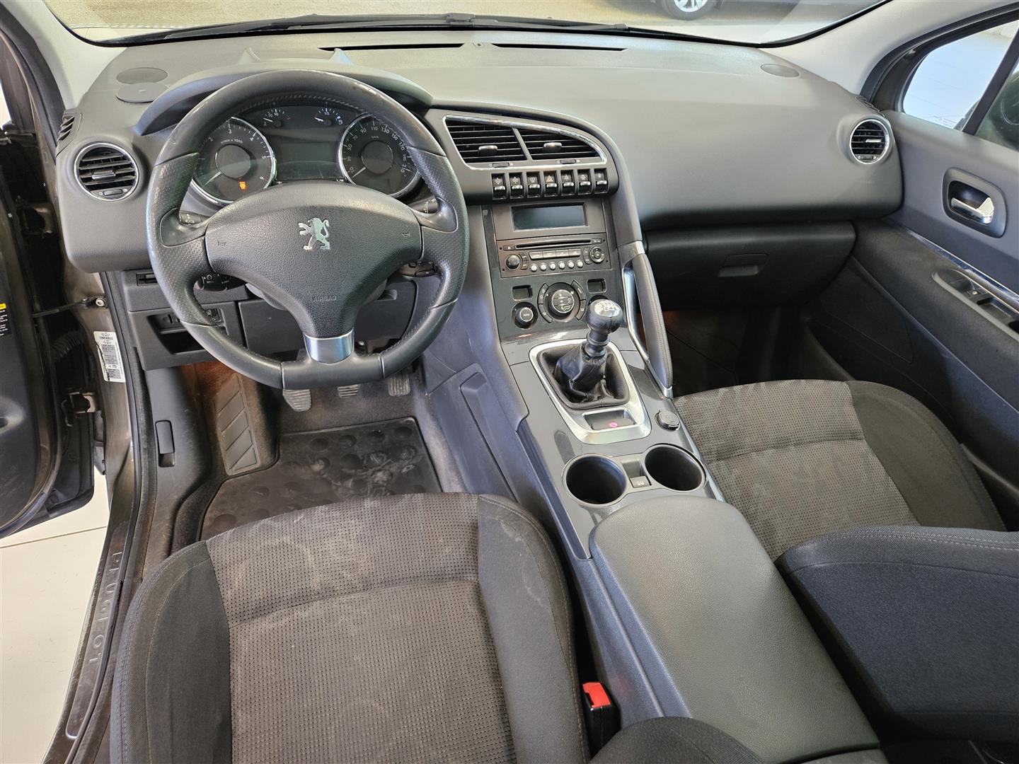 Peugeot 3008 2011