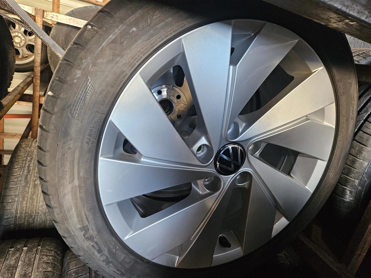 Volkswagen Golf 2024