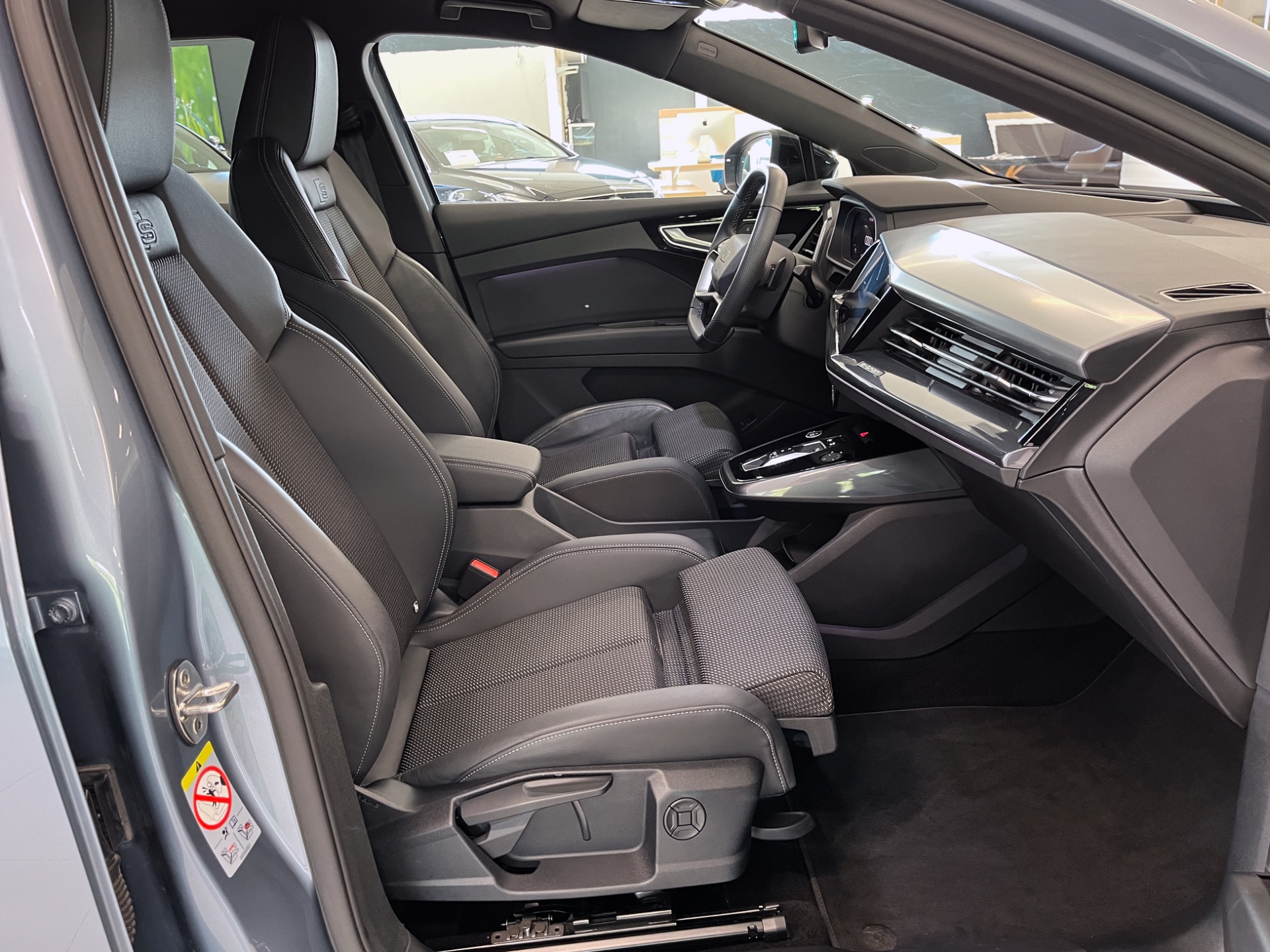 Audi Q4 e-tron 2025