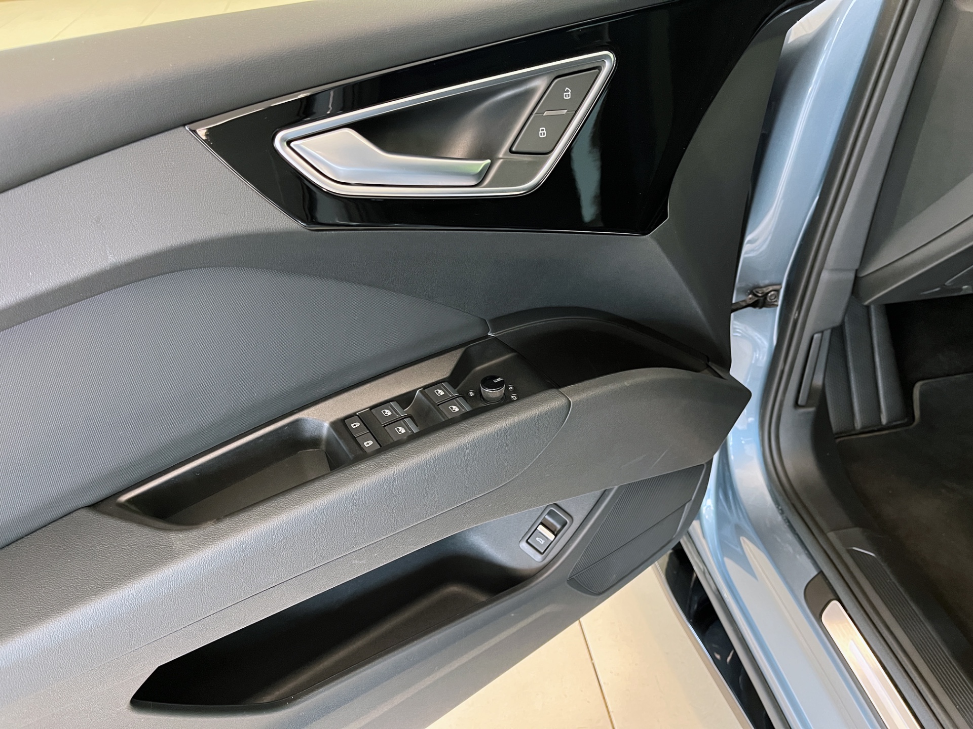 Audi Q4 e-tron 2025