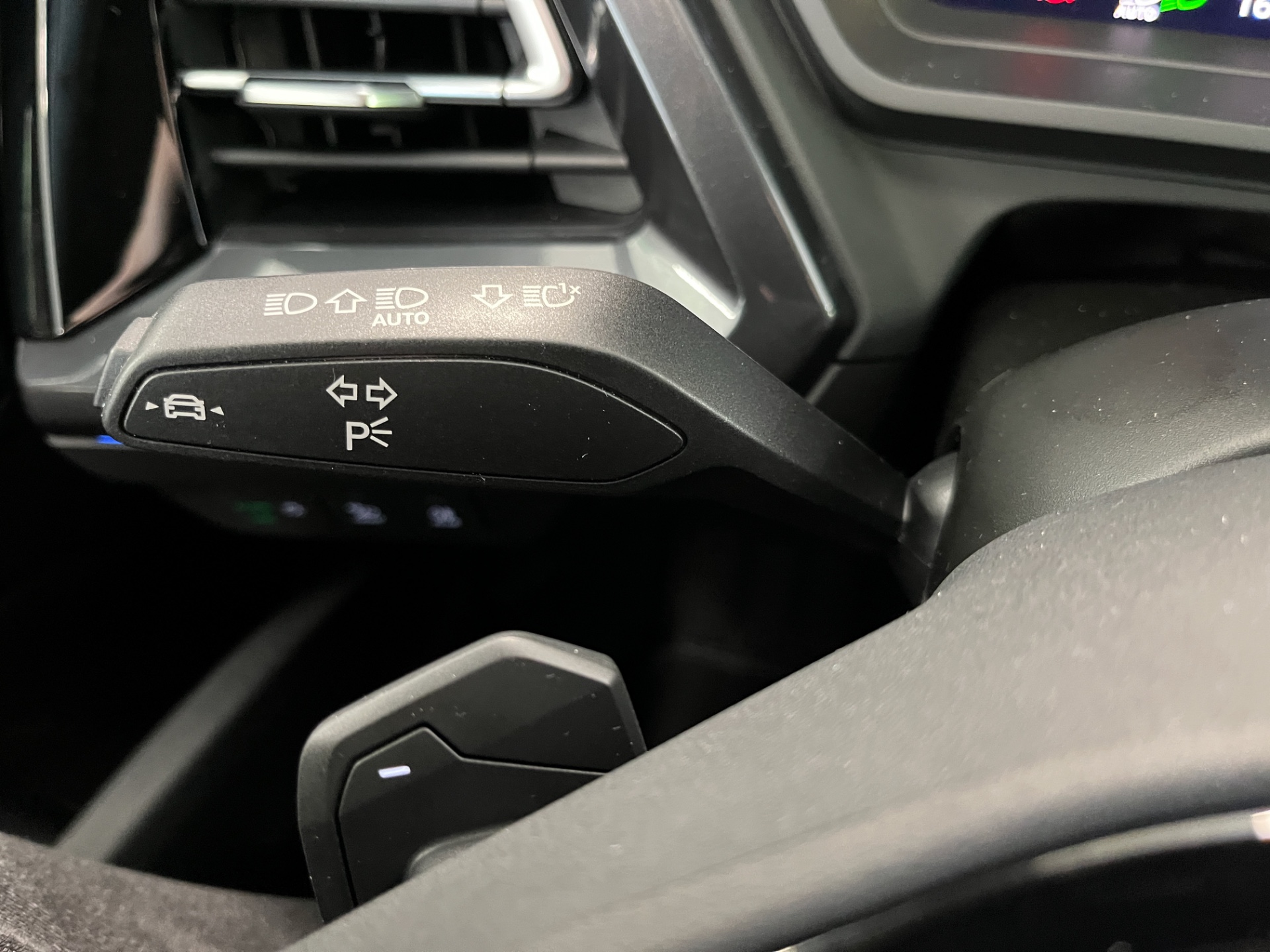 Audi Q4 e-tron 2025