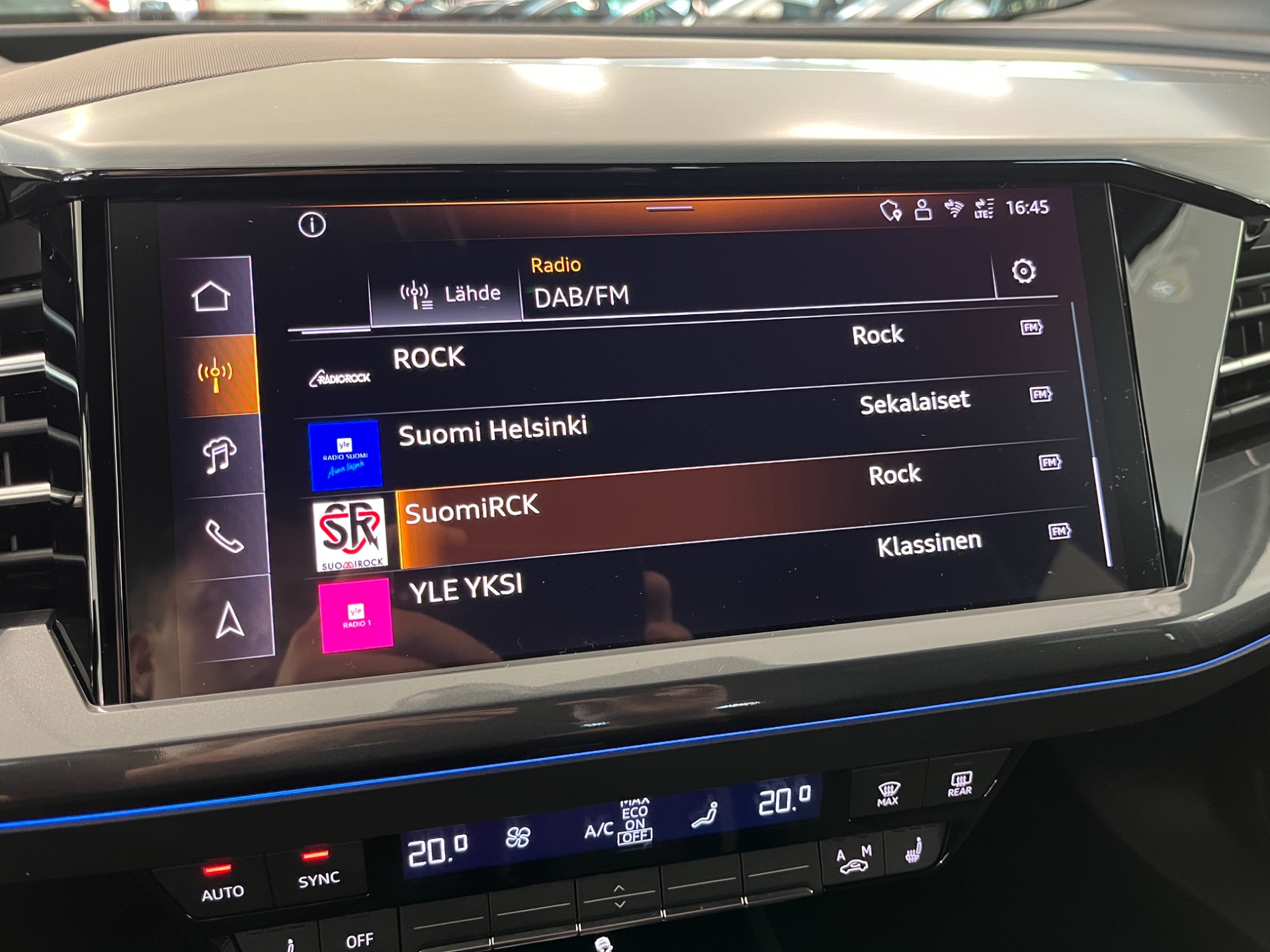 Audi Q4 e-tron 2025
