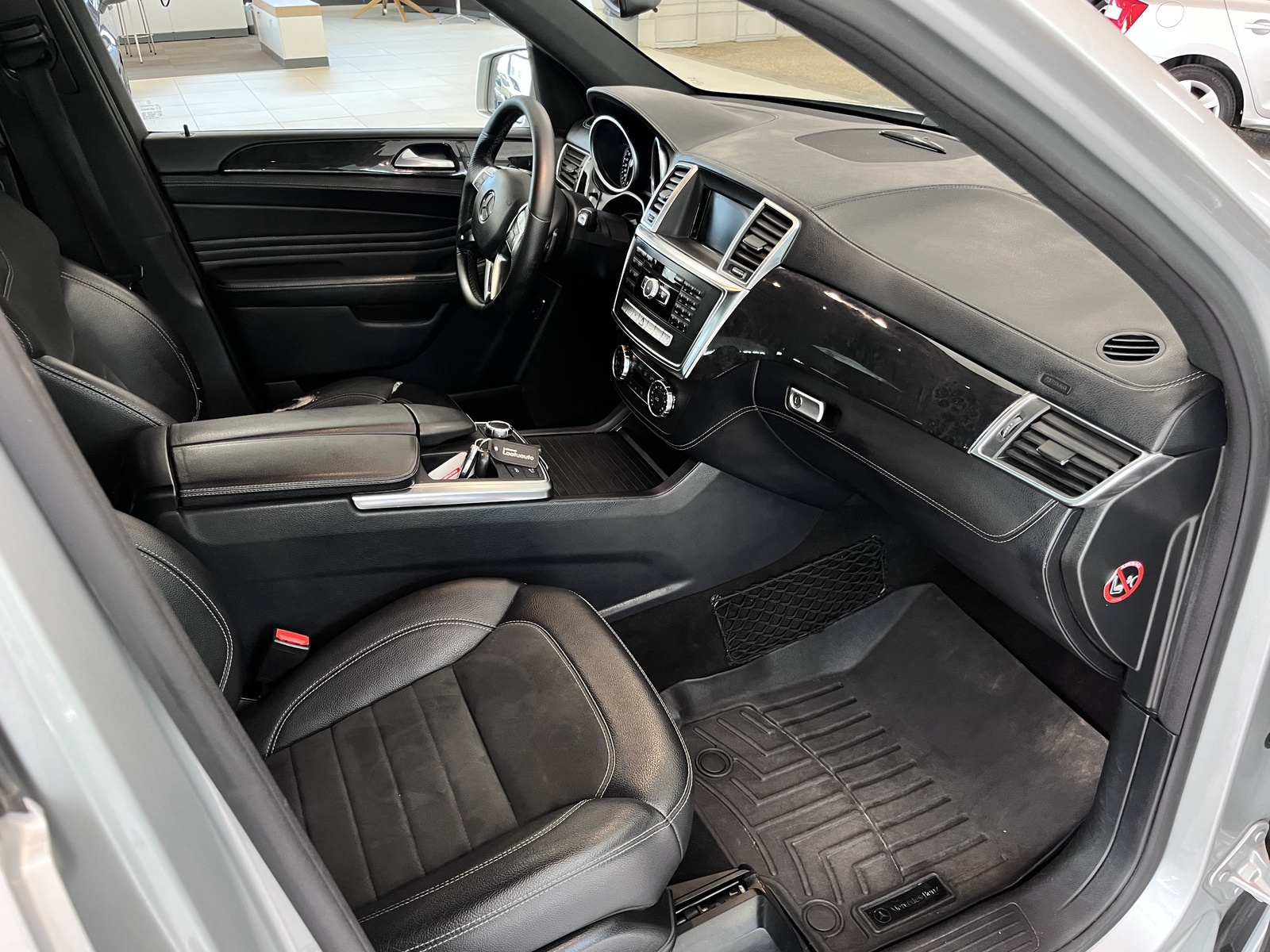 Mercedes-Benz ML 2013