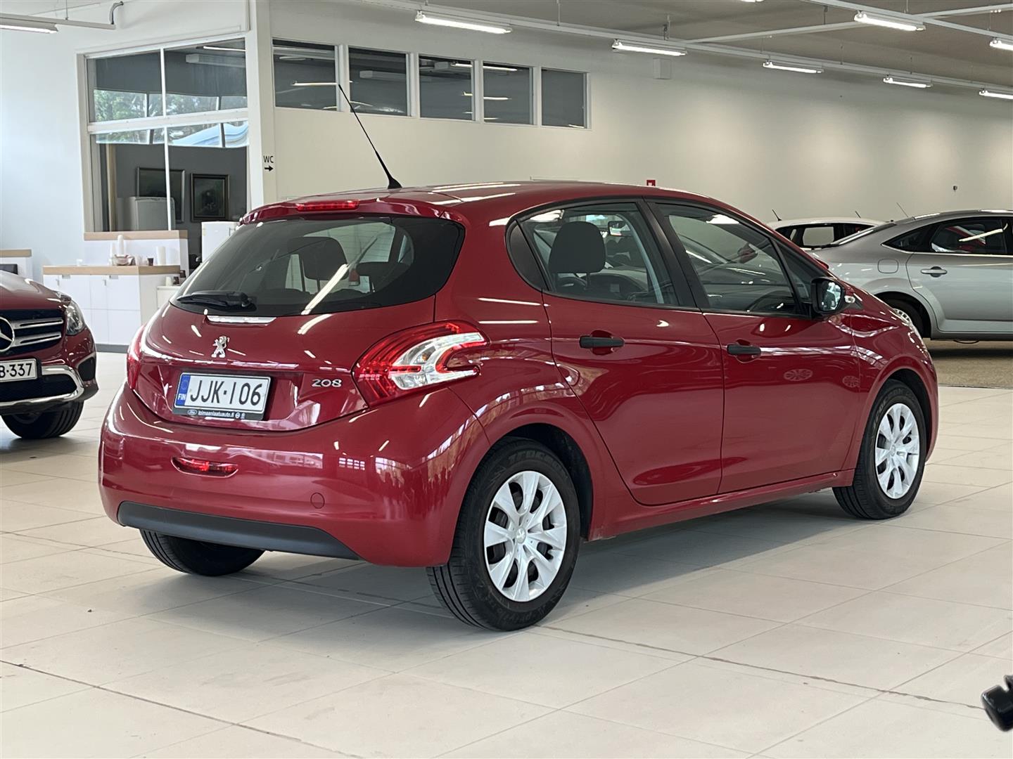 Peugeot 208 2015