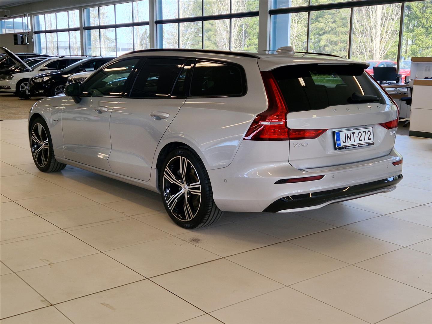 Volvo V60 2025