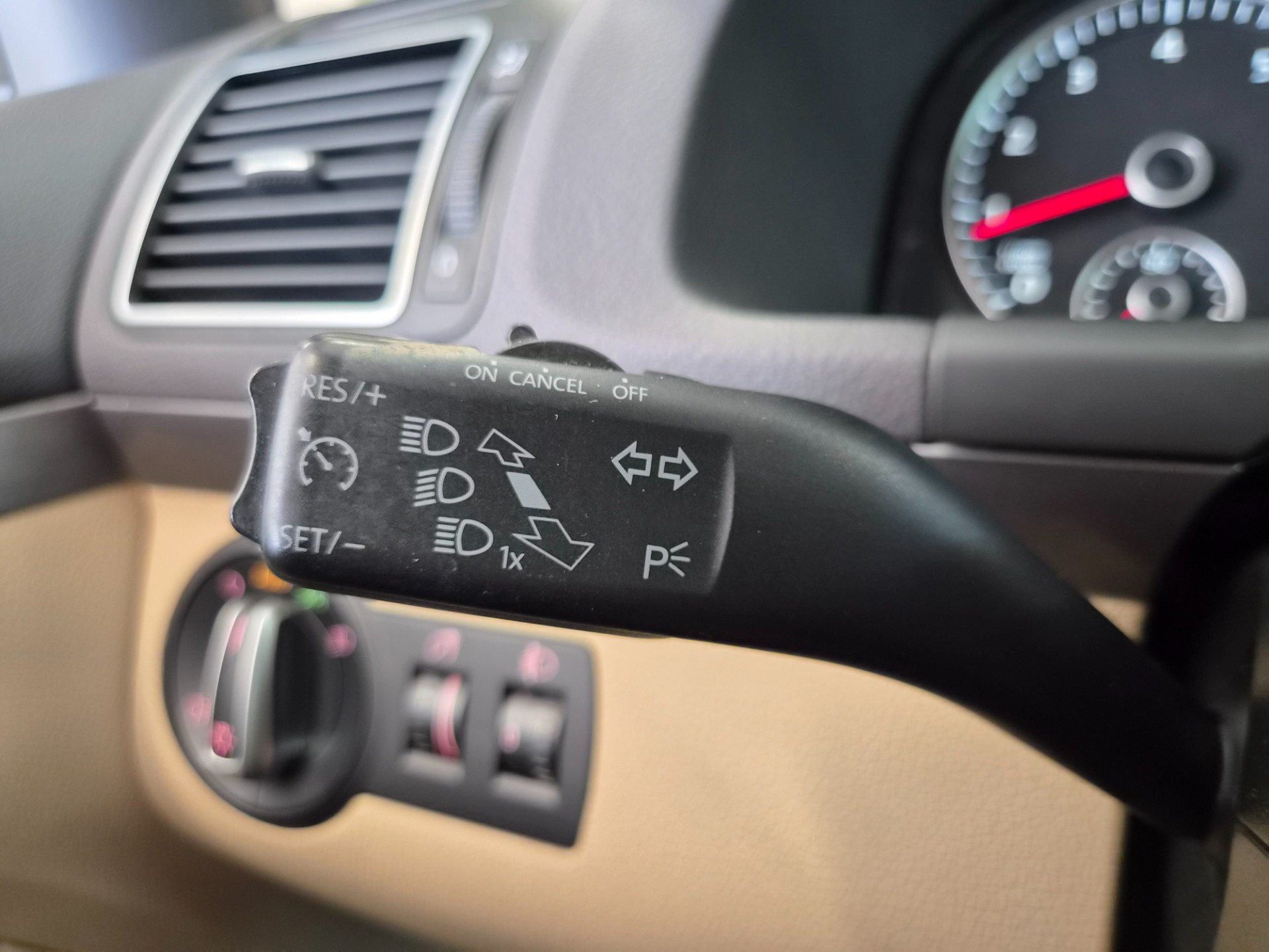 Volkswagen Touran 2012