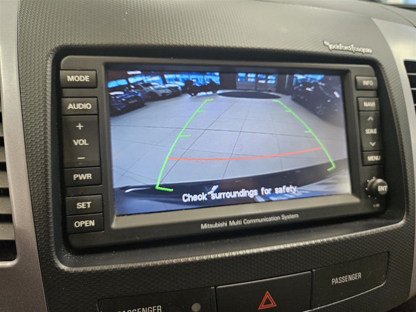 Mitsubishi Outlander 2012