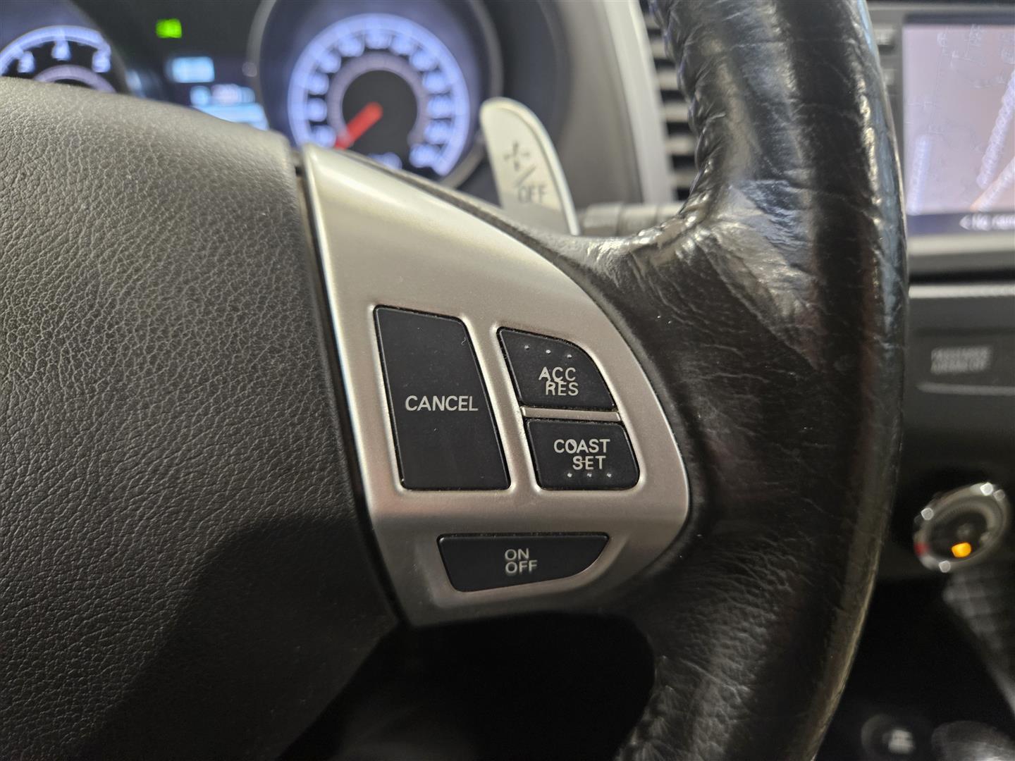 Mitsubishi Outlander 2012