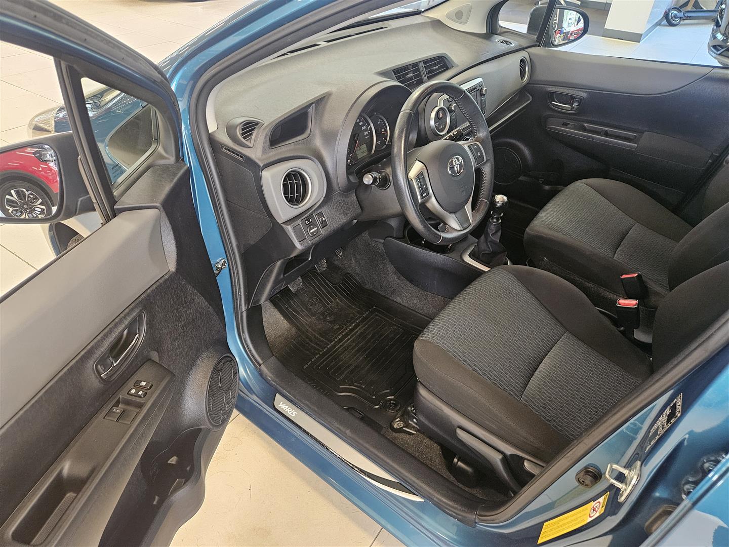 Toyota Yaris 2012