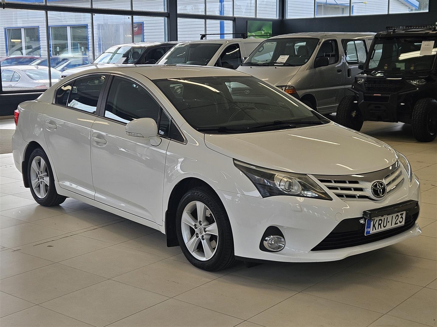Toyota Avensis 2013