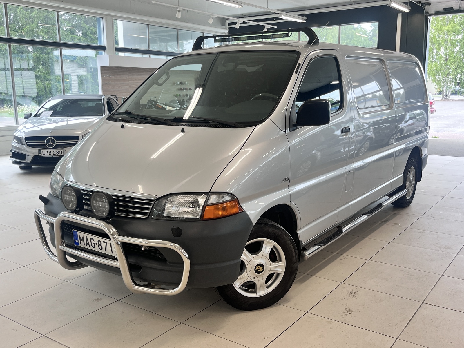 Toyota Hiace 2003