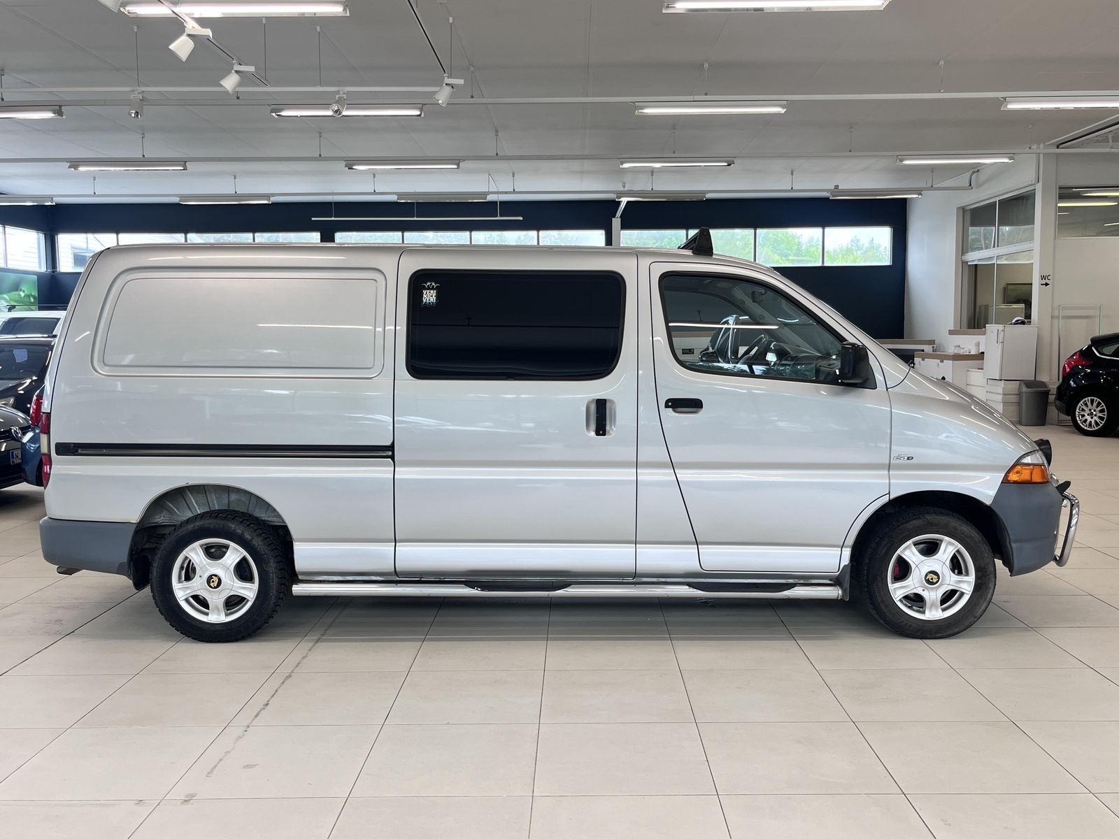 Toyota Hiace 2003
