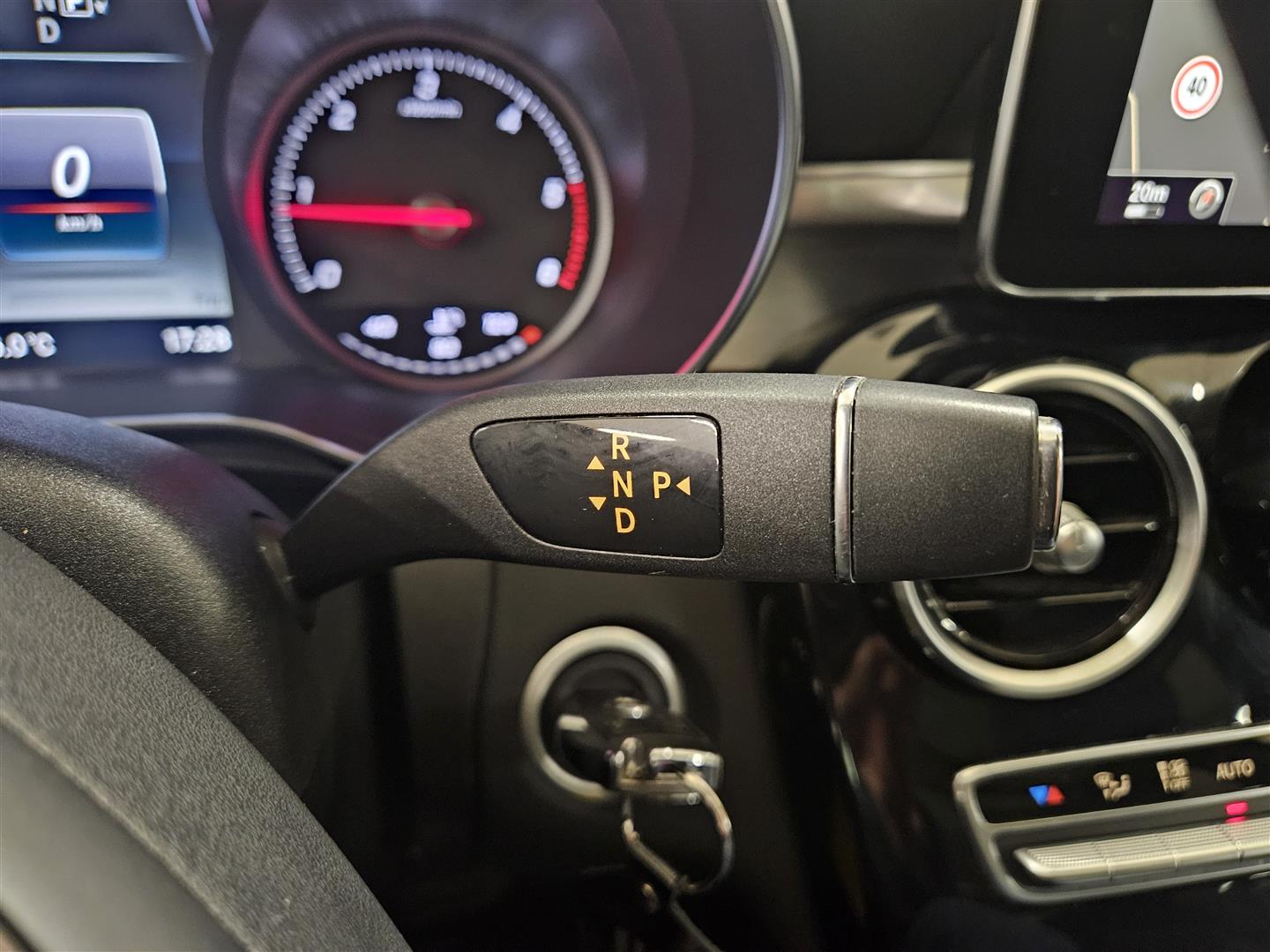 Mercedes-Benz C 2015