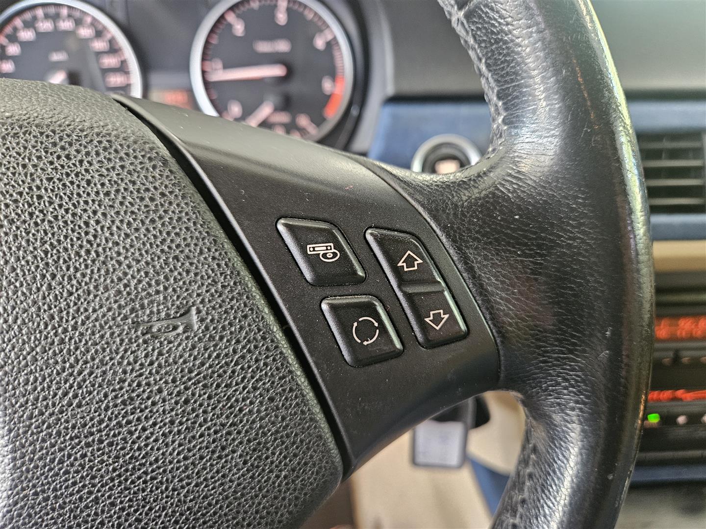 BMW 318 2009