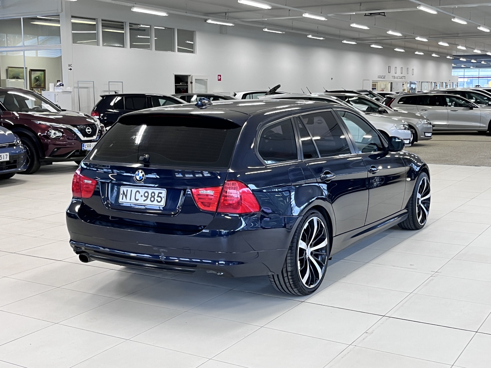 BMW 318 2009