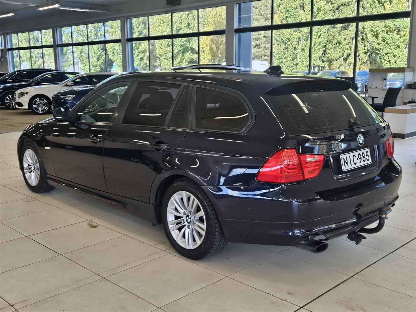BMW 318 2009