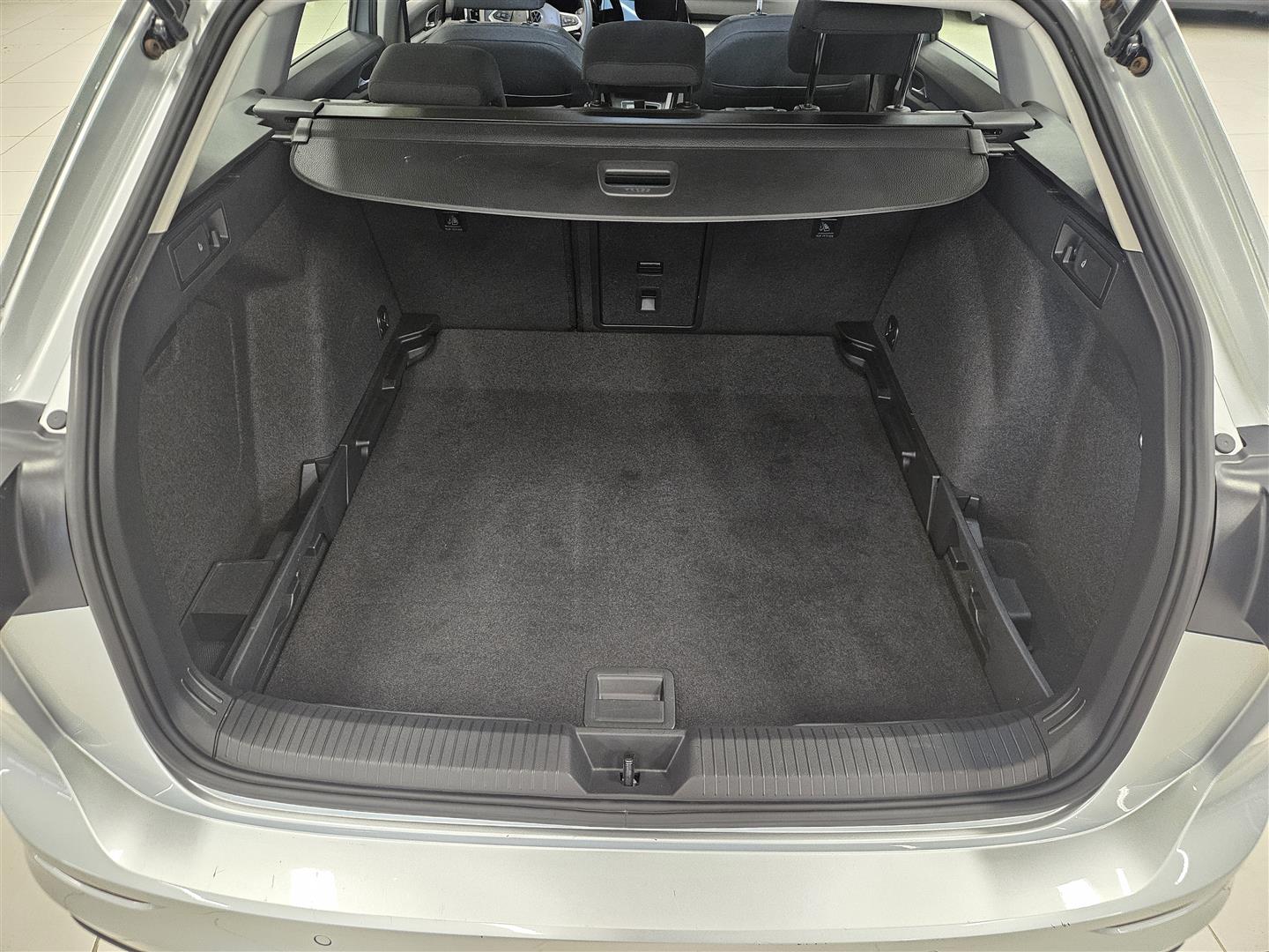 Volkswagen Golf 2021