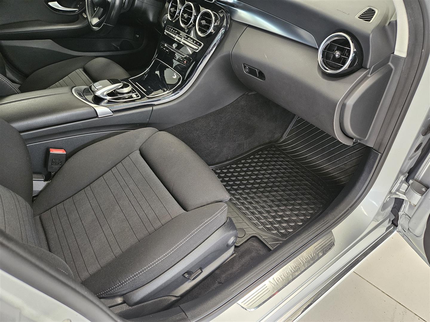 Mercedes-Benz C 2015