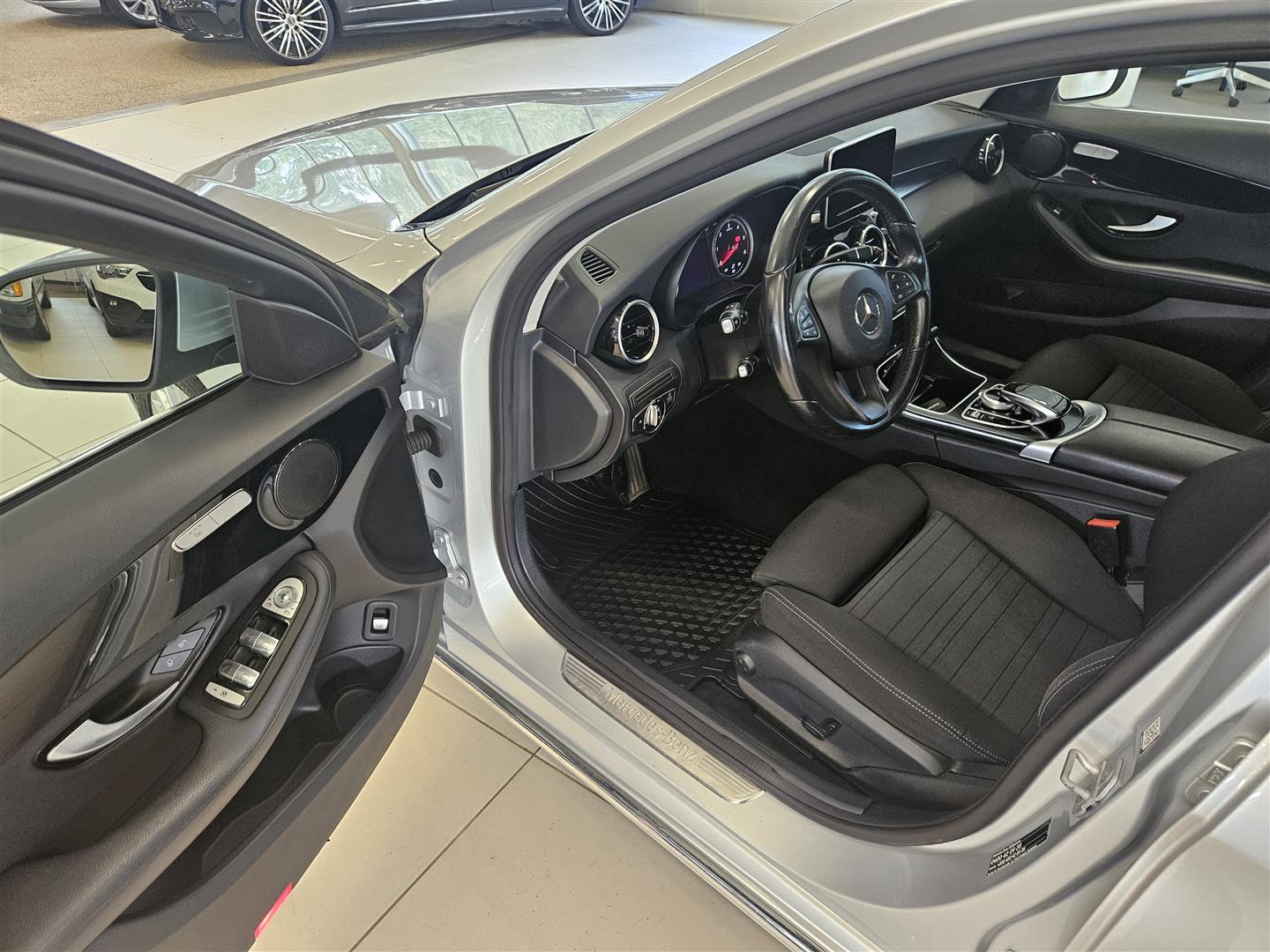 Mercedes-Benz C 2015