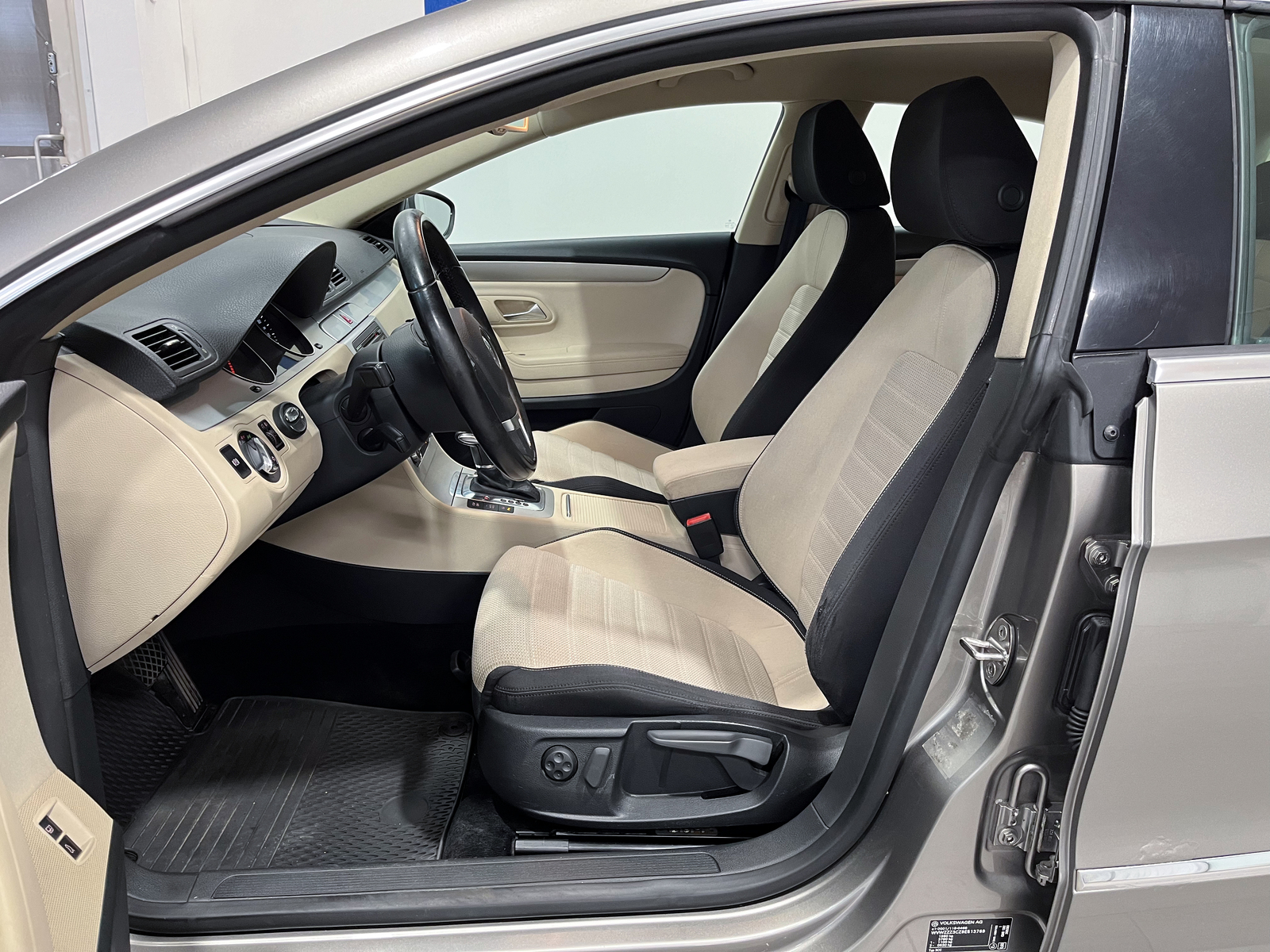 Volkswagen Passat CC 2008