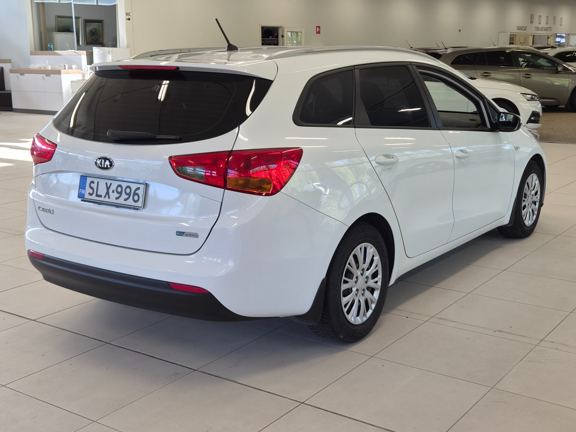 Kia Ceed 1,4 ISG LX SW EcoDynamics 2015, bild 4/28