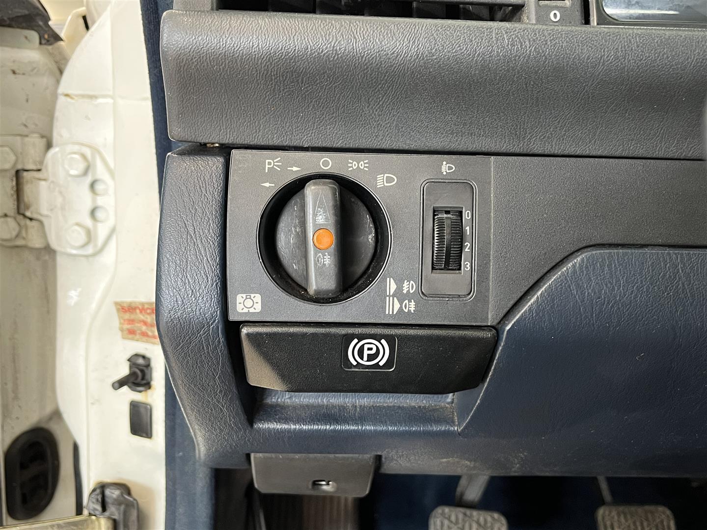 Mercedes-Benz 200 1985