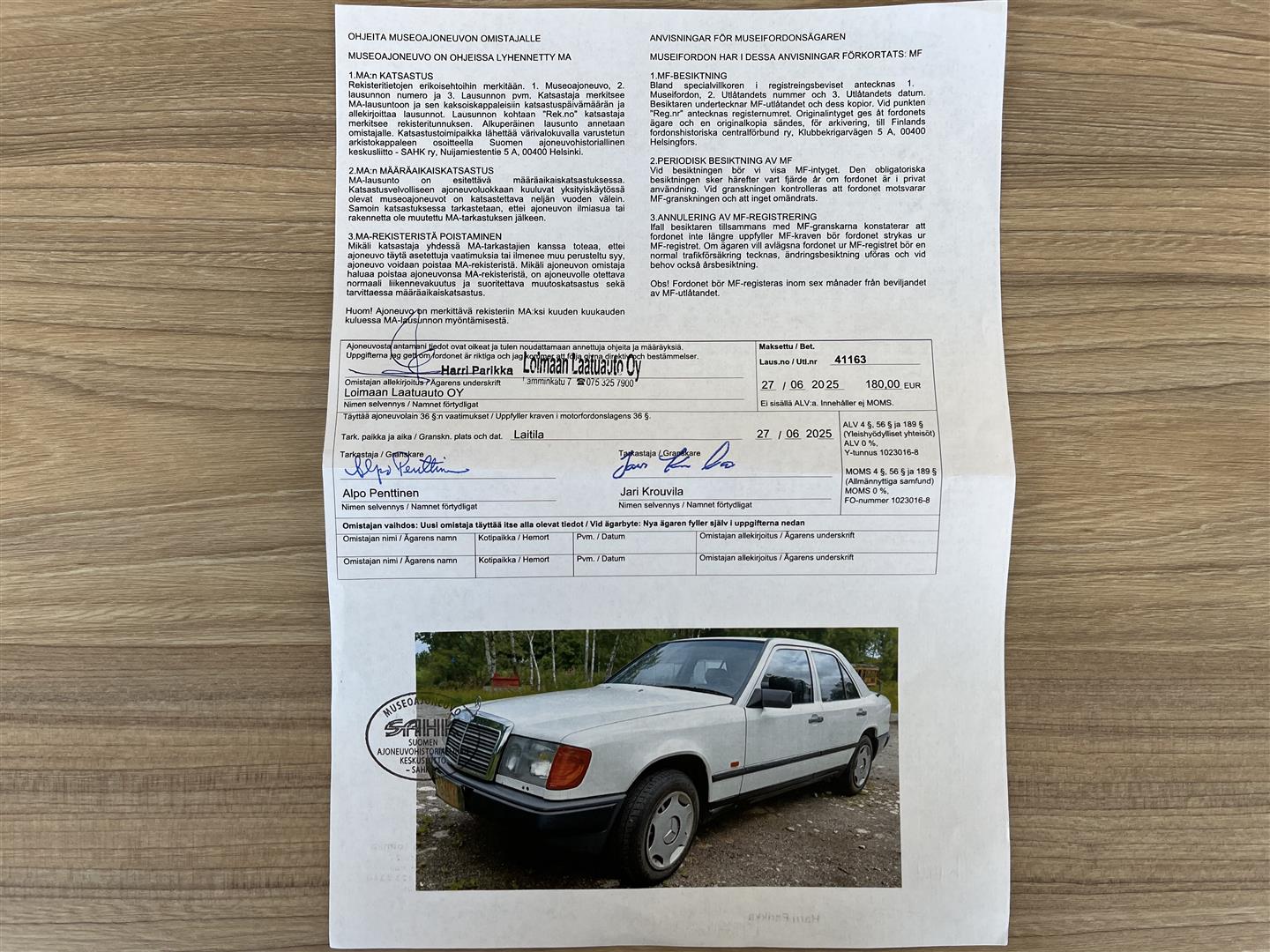 Mercedes-Benz 200 1985