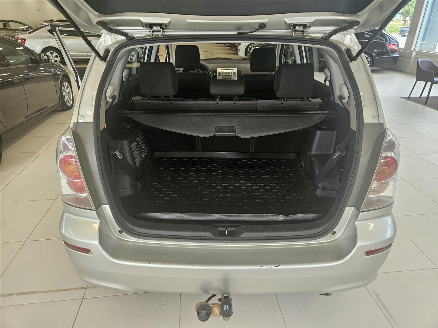 Toyota Corolla Verso 2005