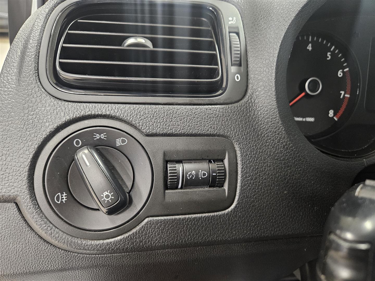 Volkswagen Polo 2014