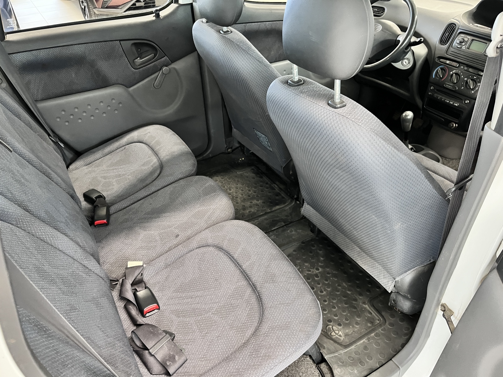 Toyota Yaris Verso 2002
