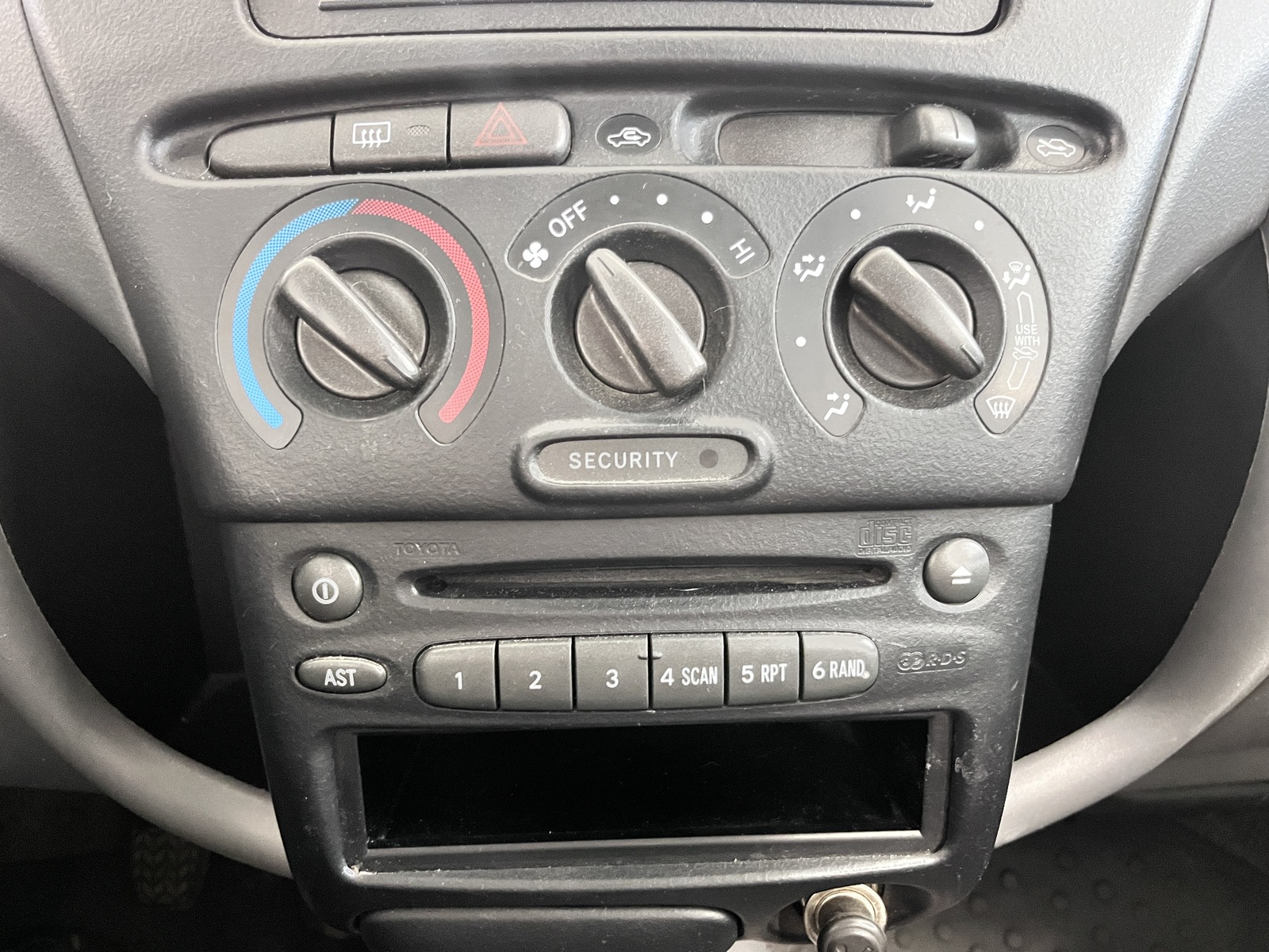 Toyota Yaris Verso 2002